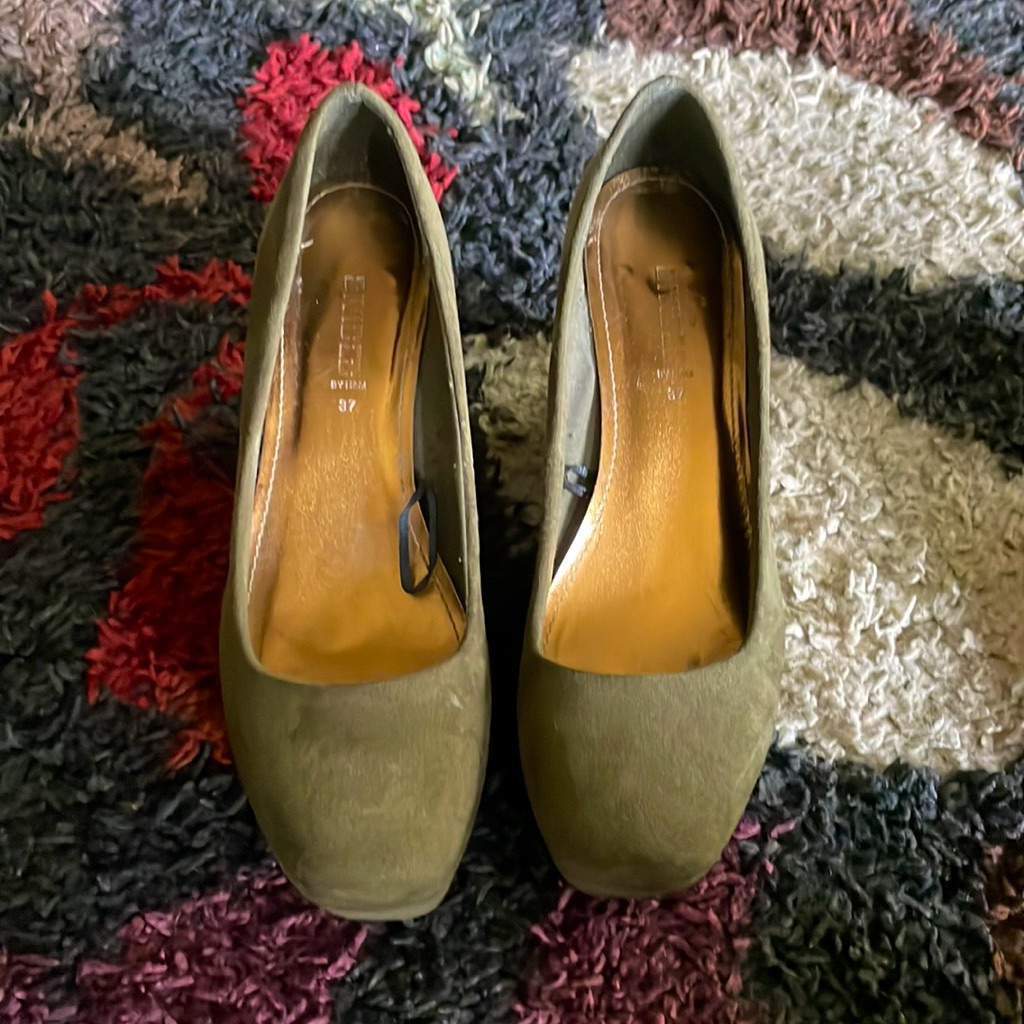Divided Platform Wedge